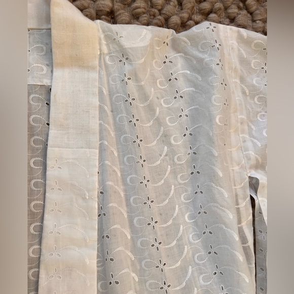 Cotton Eyelet Kimono. - Picture 3 of 5